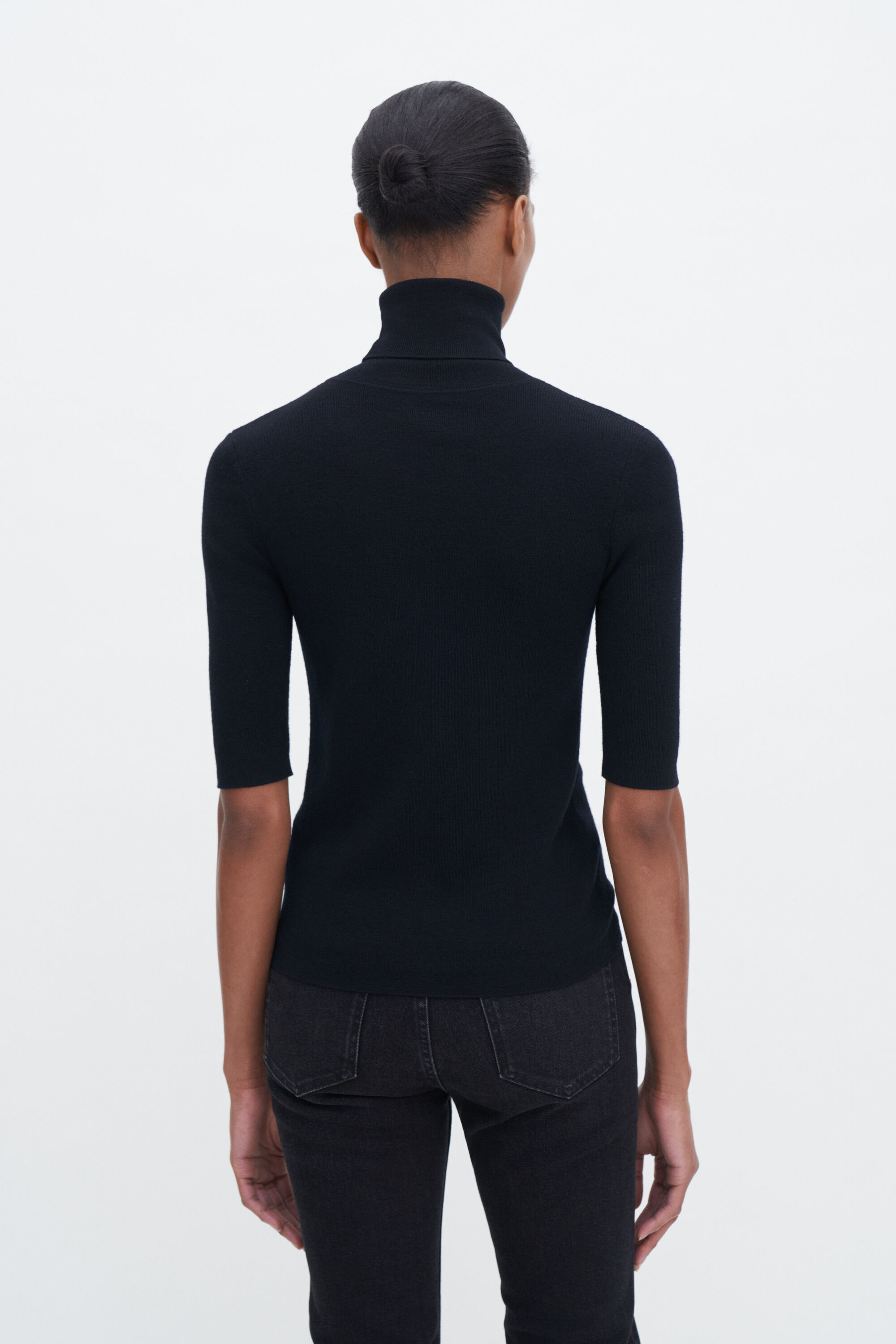 Tシャツ・カットソー FILIPPA K Women Tops 306111433 BLACK Mock Neck Tee - Black | Filippa K