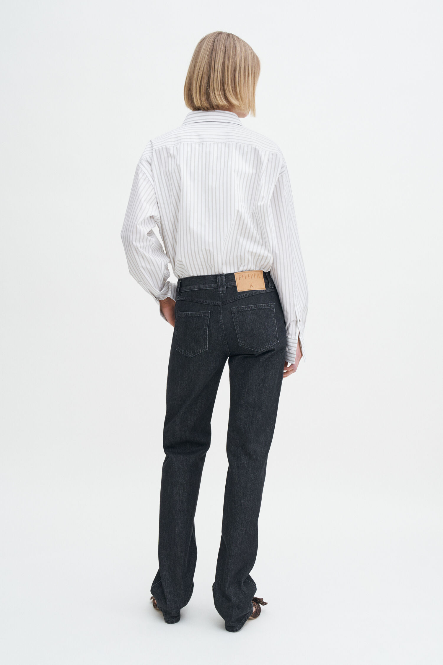 Contrast Pocket Straight Jeans - Washed Black | Filippa K
