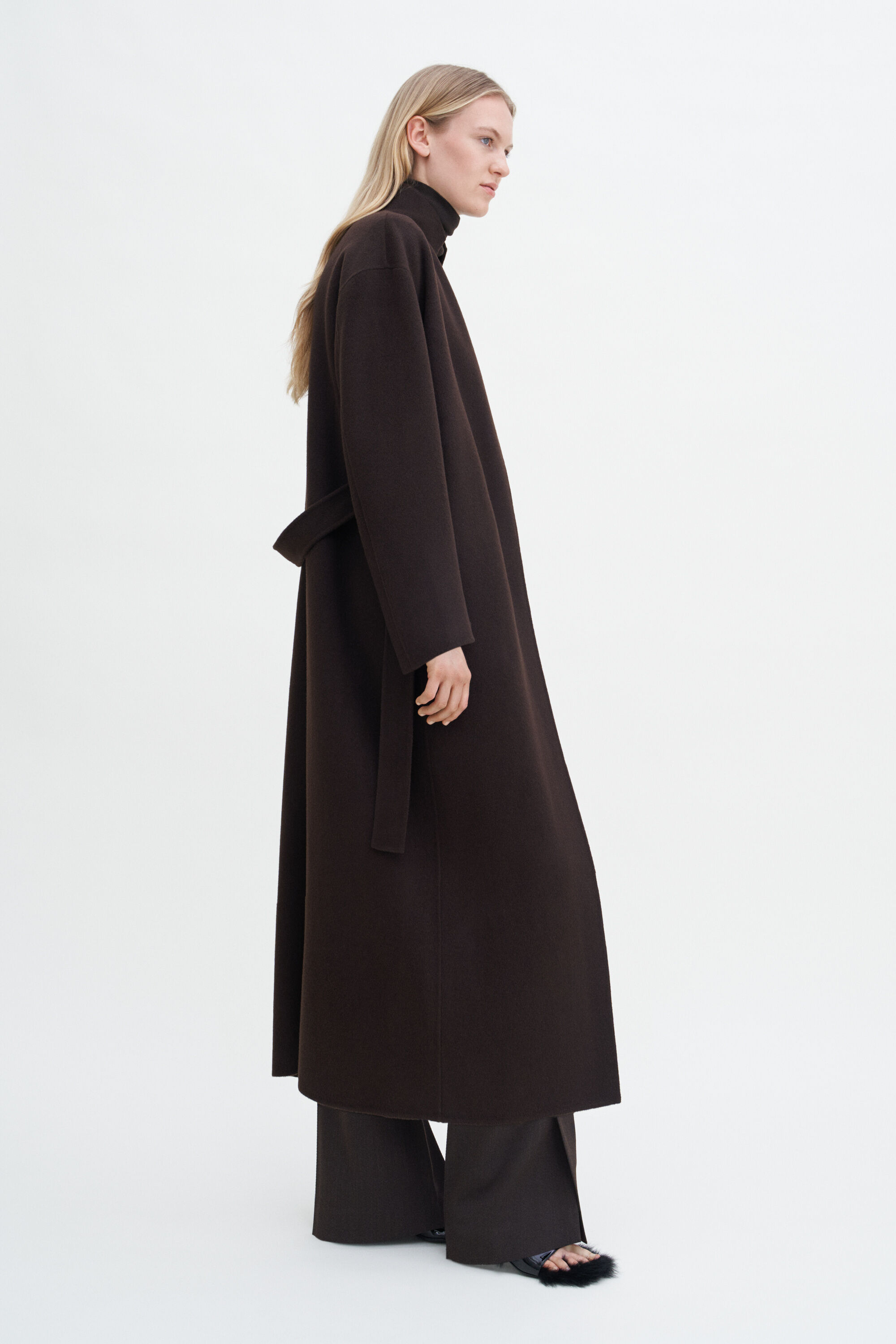 Alexa Coat - Dark Chocolate | Filippa K Alexa Coat - Dark Chocolate | Filippa K