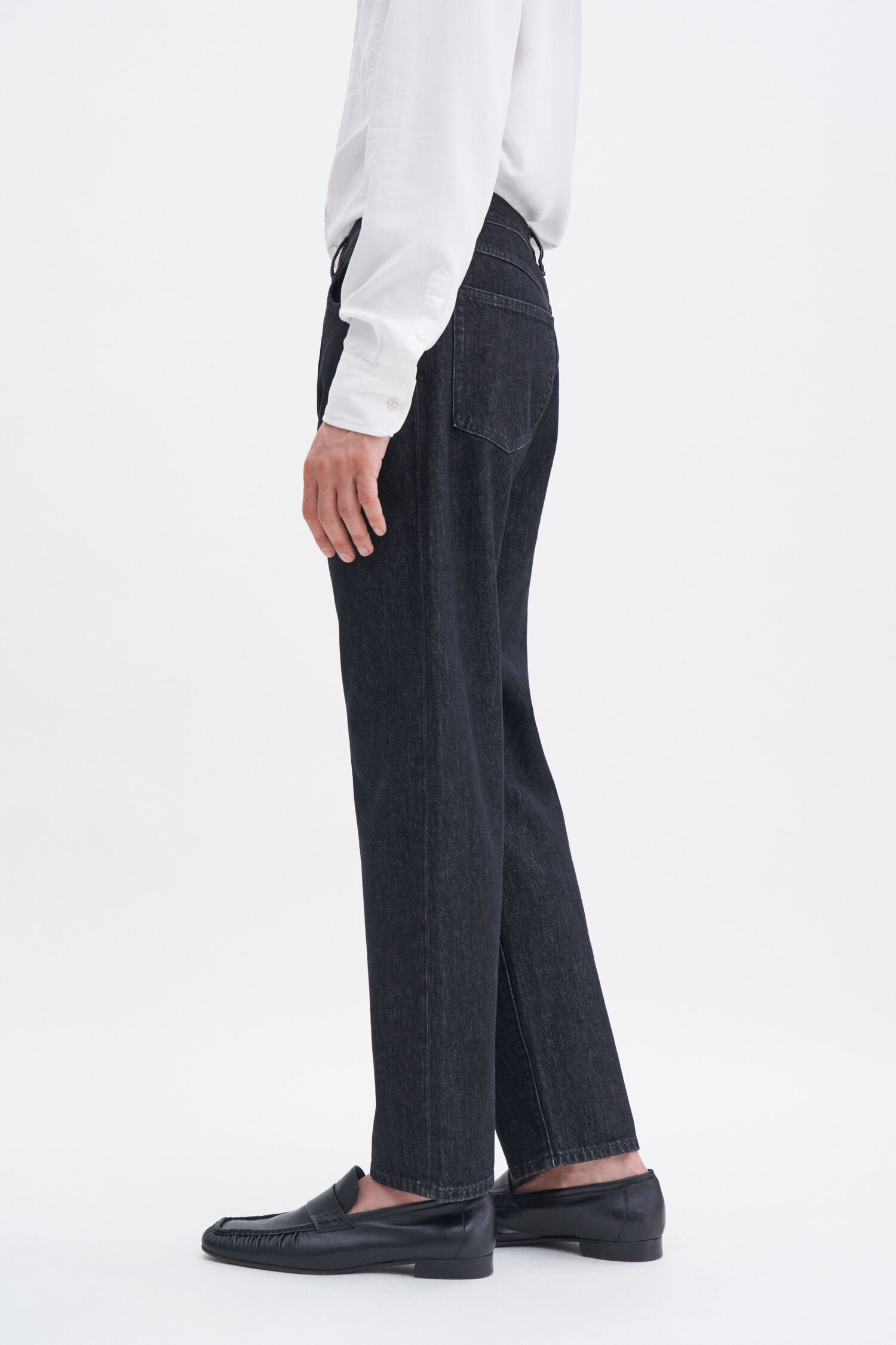 Tapered Cropped Jeans