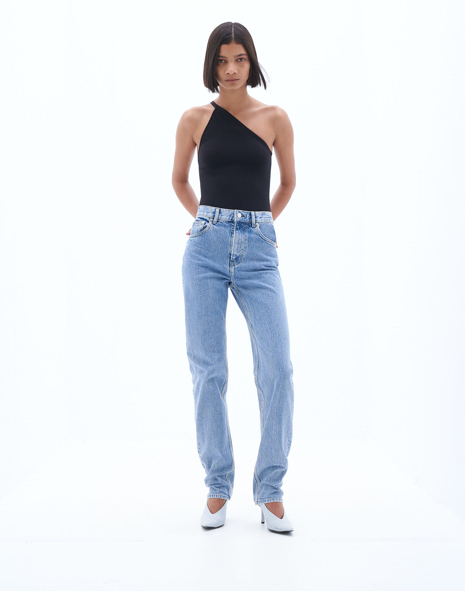 Jeans in Tapered-Passform