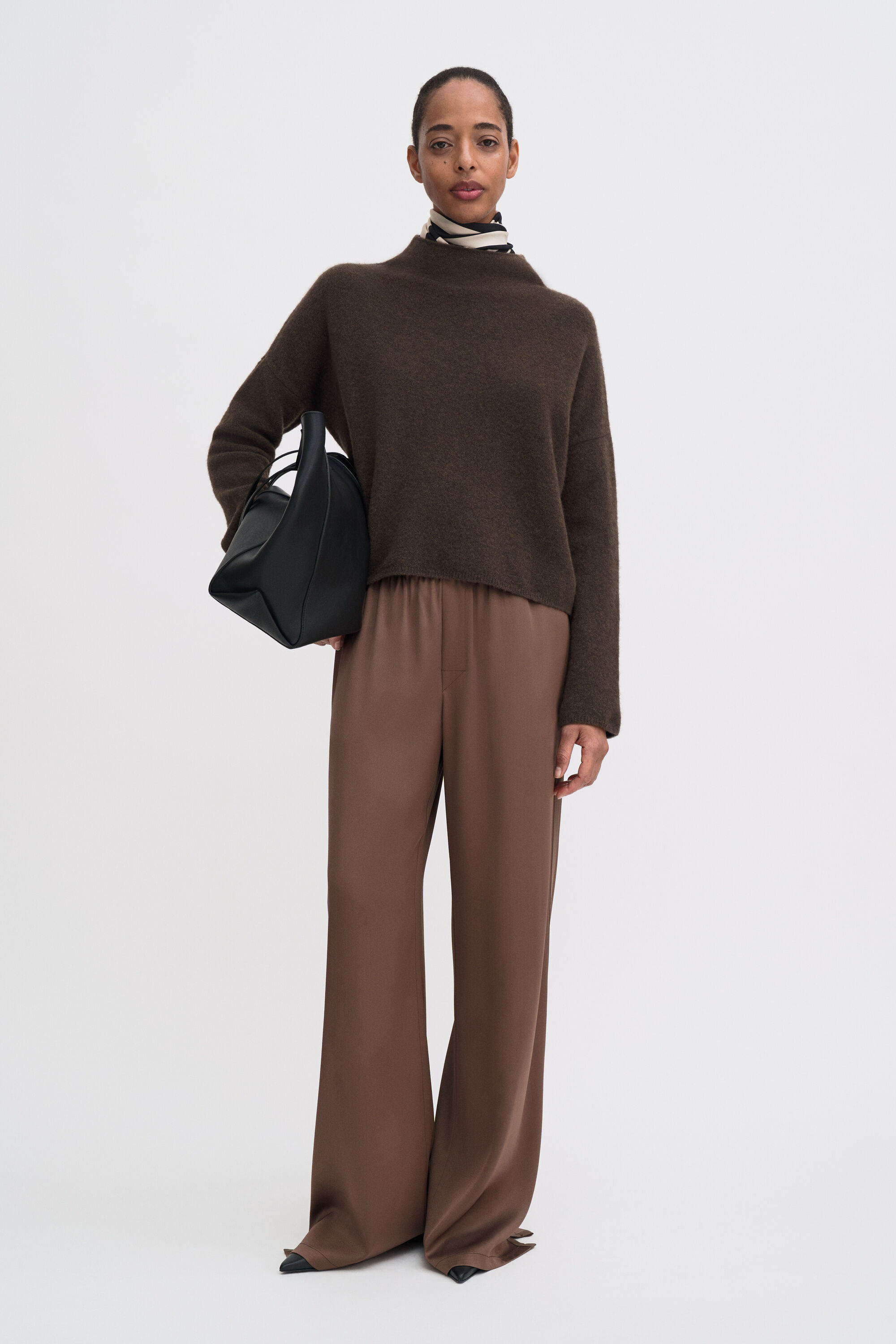 Mika Yak Funnelneck Sweater - Driftwood | Filippa K