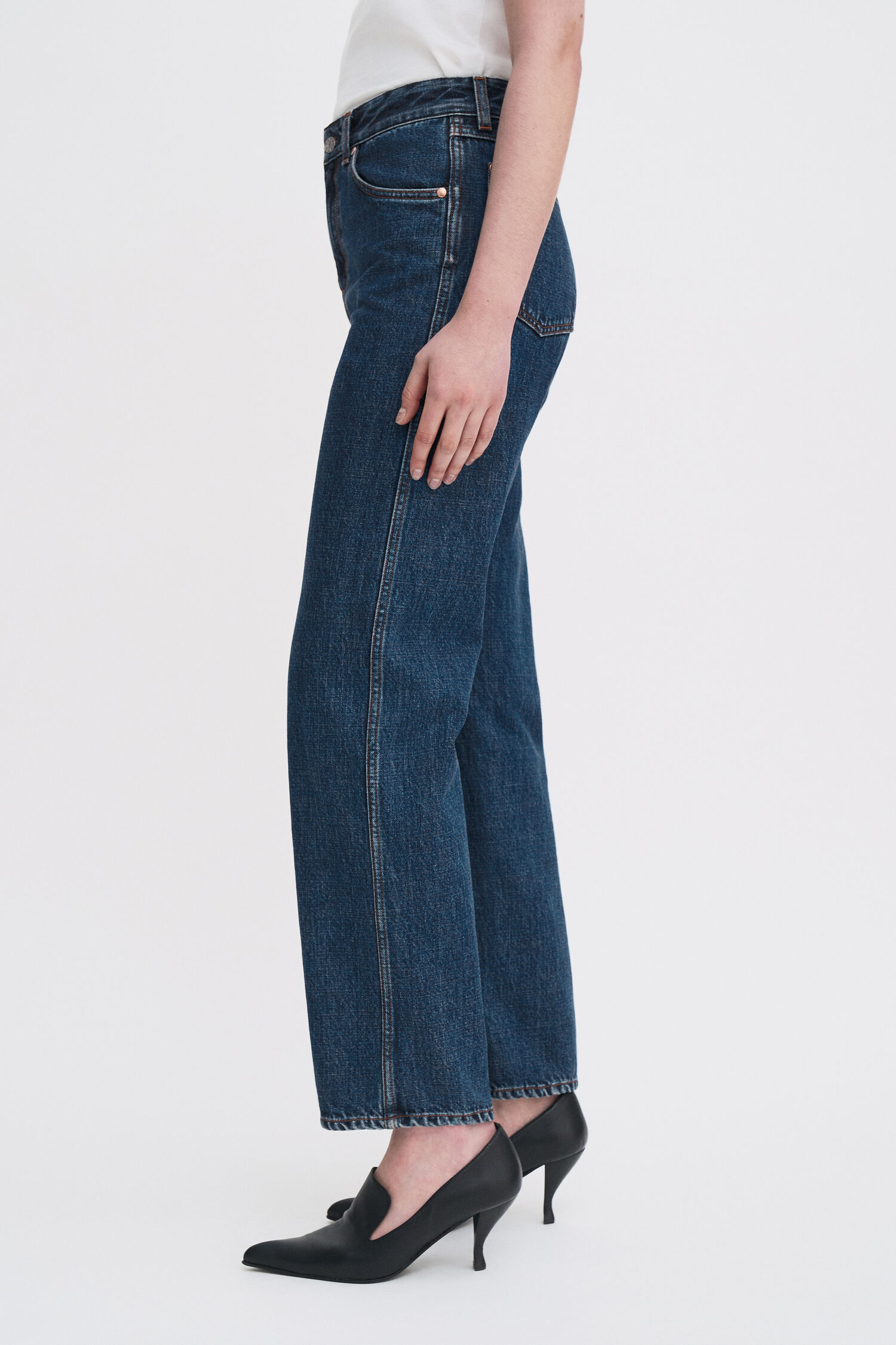 High Waisted Cropped Jeans