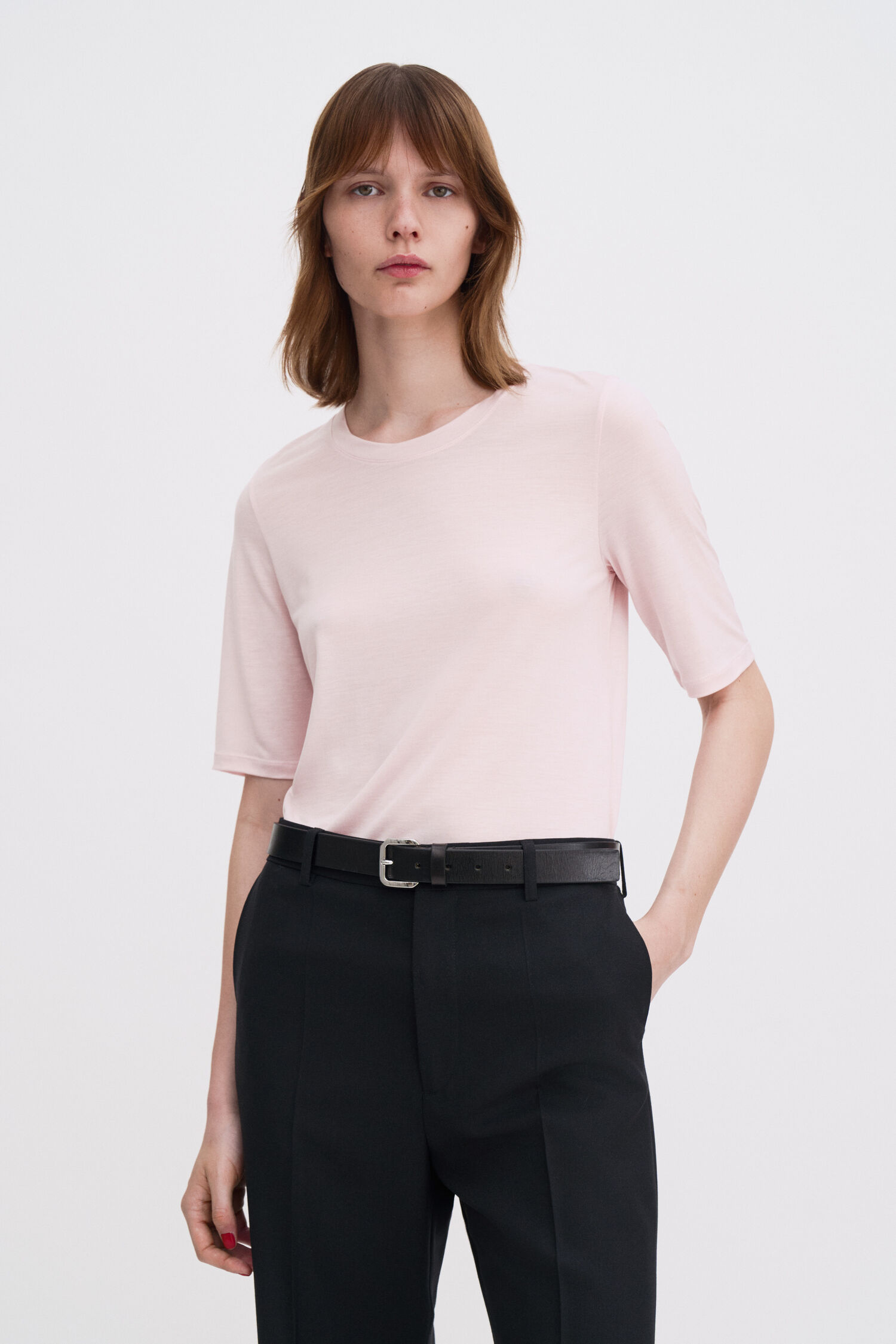 Elena Tee