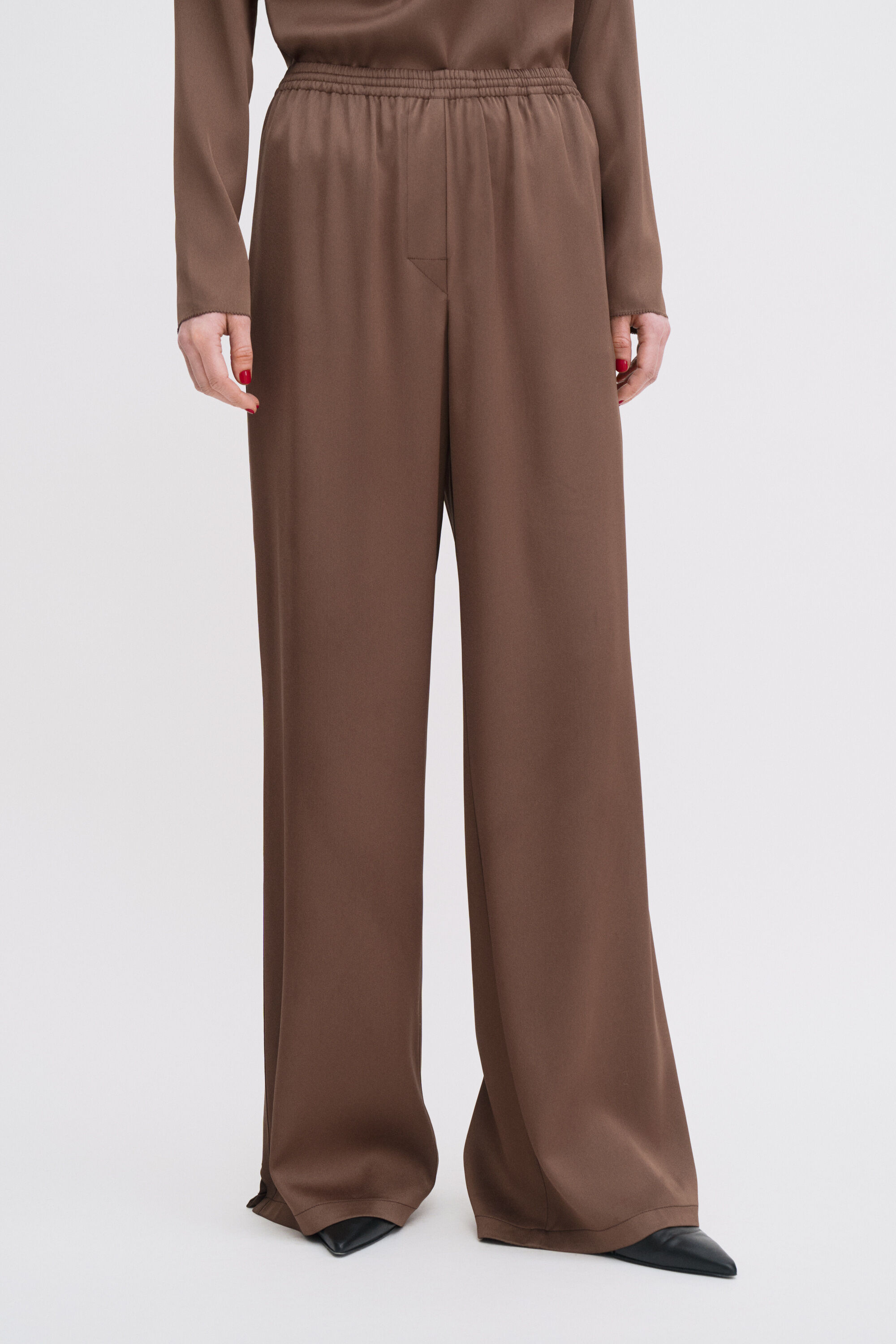 Nova Trousers - Oak Brown | FILIPPA K