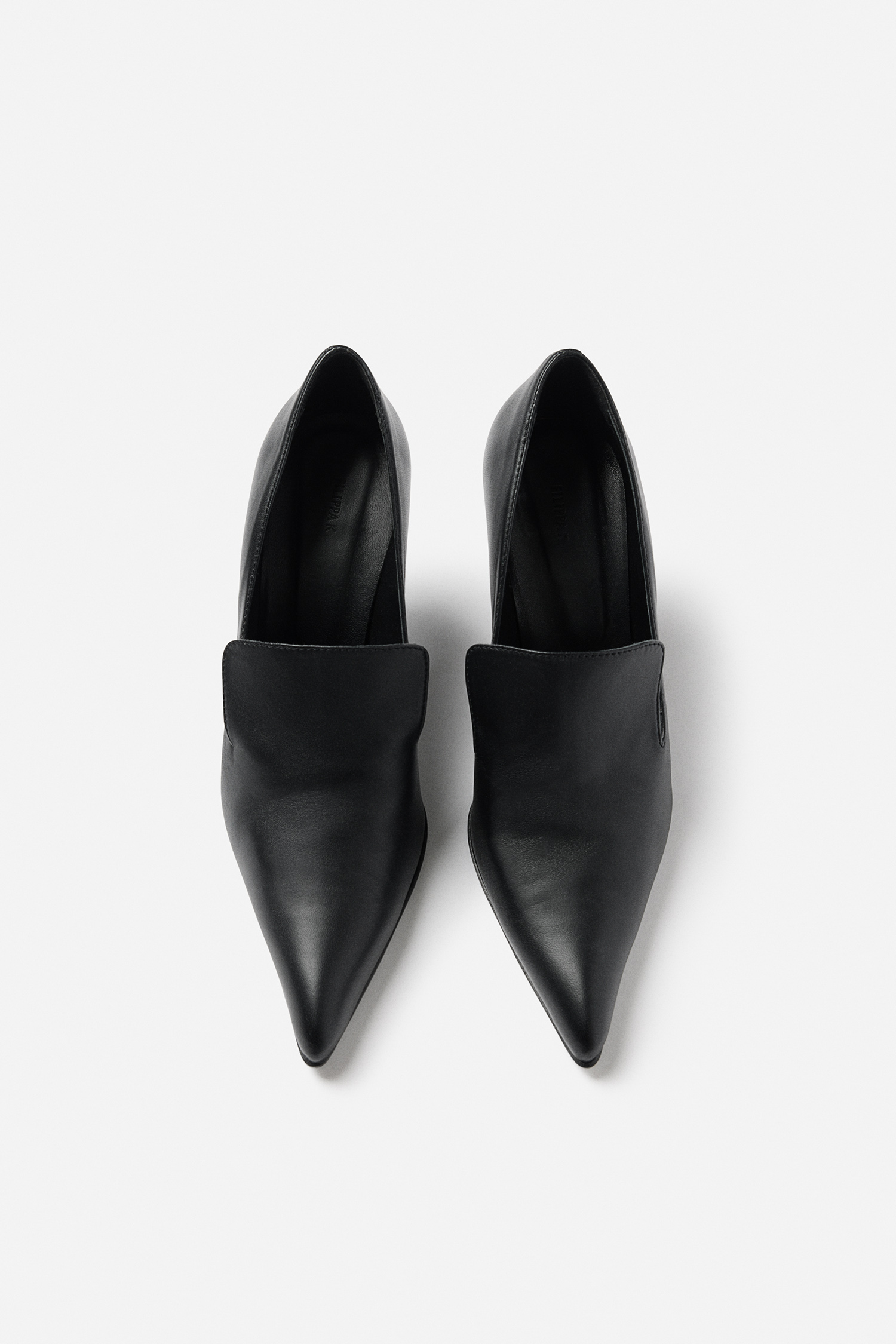 Filippa K Pointed Leather Pumps In Black