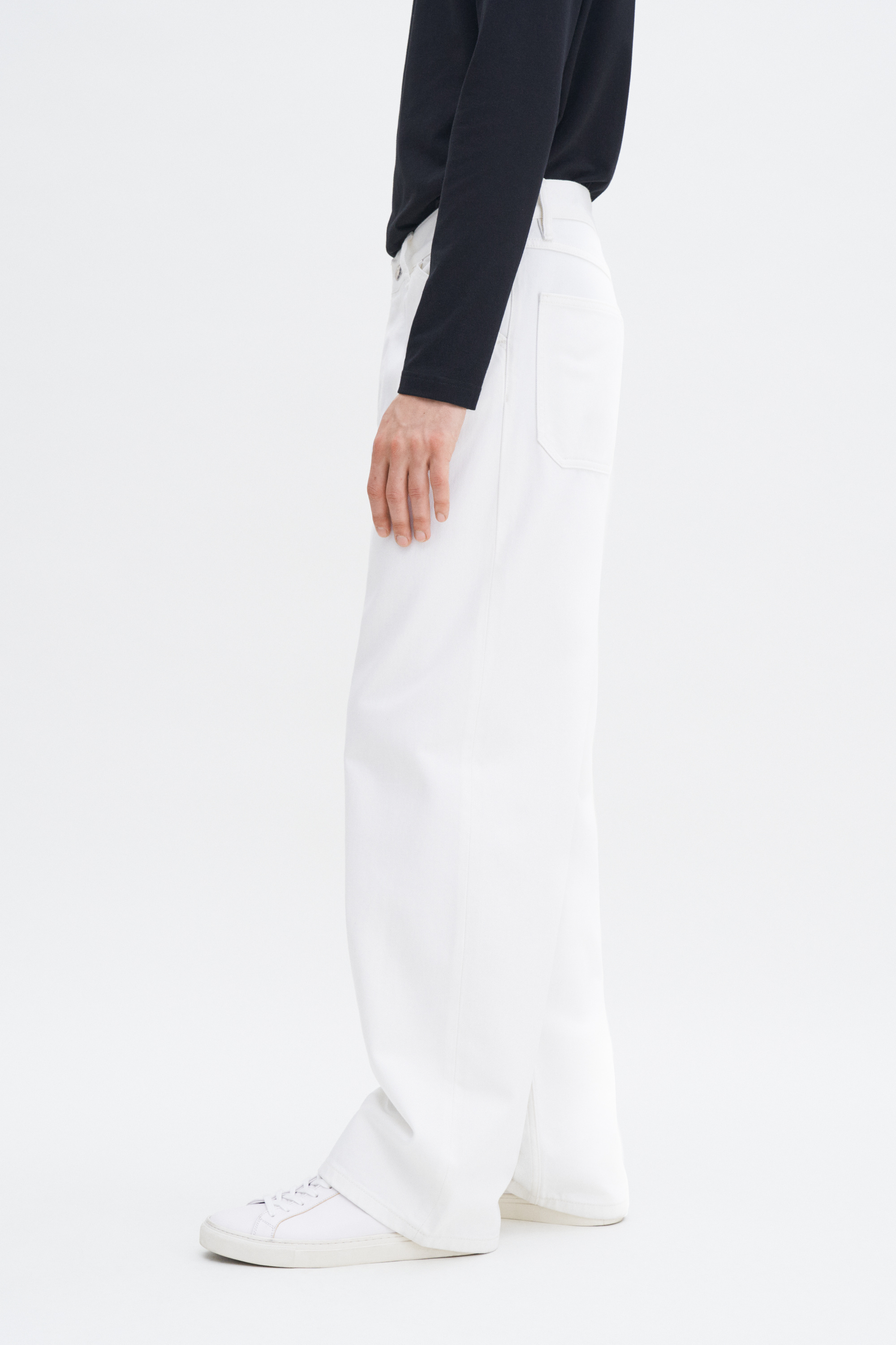 Filippa K Straight-leg Tailored Trousers In White