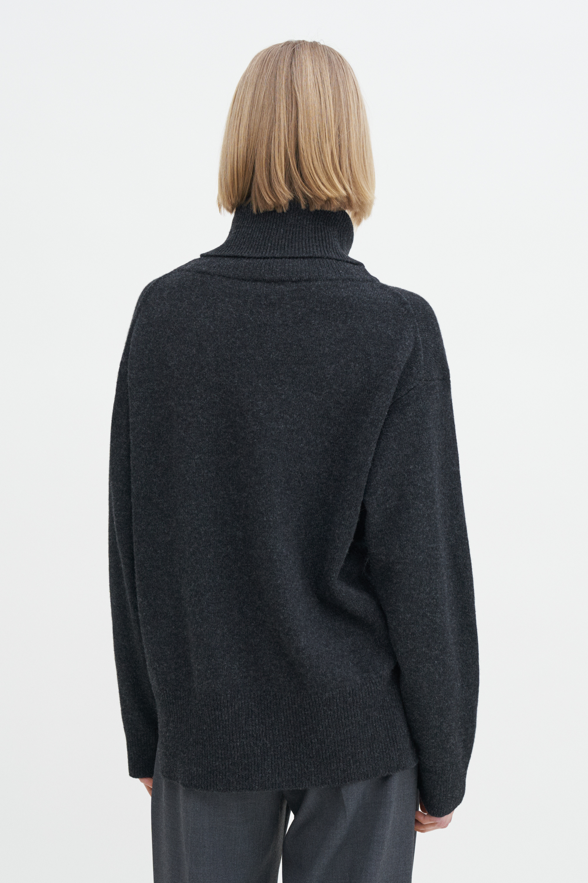 Filippa K Relaxed Turtleneck Sweater In Grey