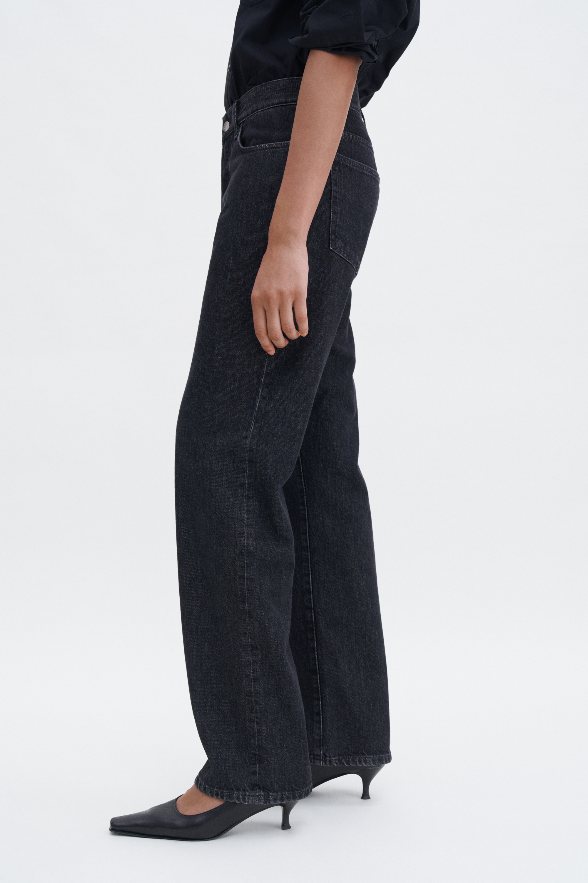 Filippa K Boyfriend Jeans In Black