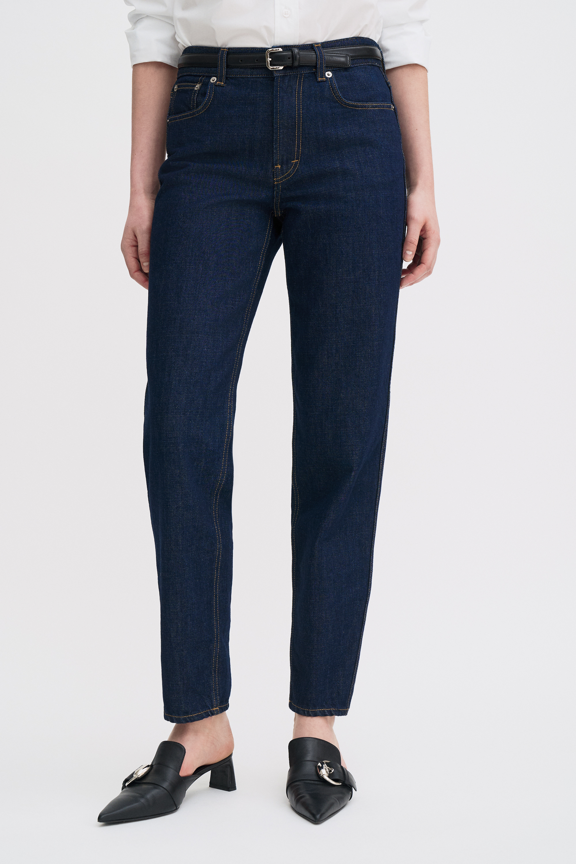 Filippa K Cropped Tapered Jeans In Blue
