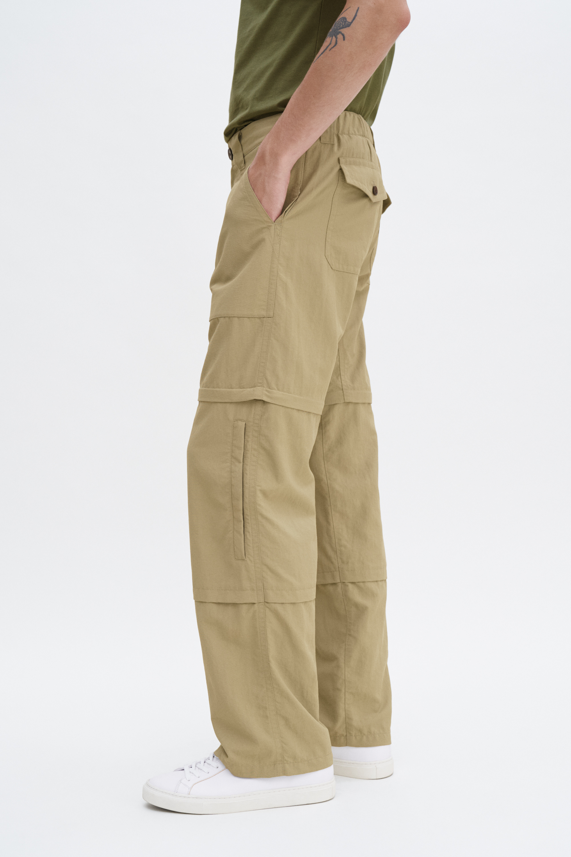 Filippa K Trekking Trousers In Green