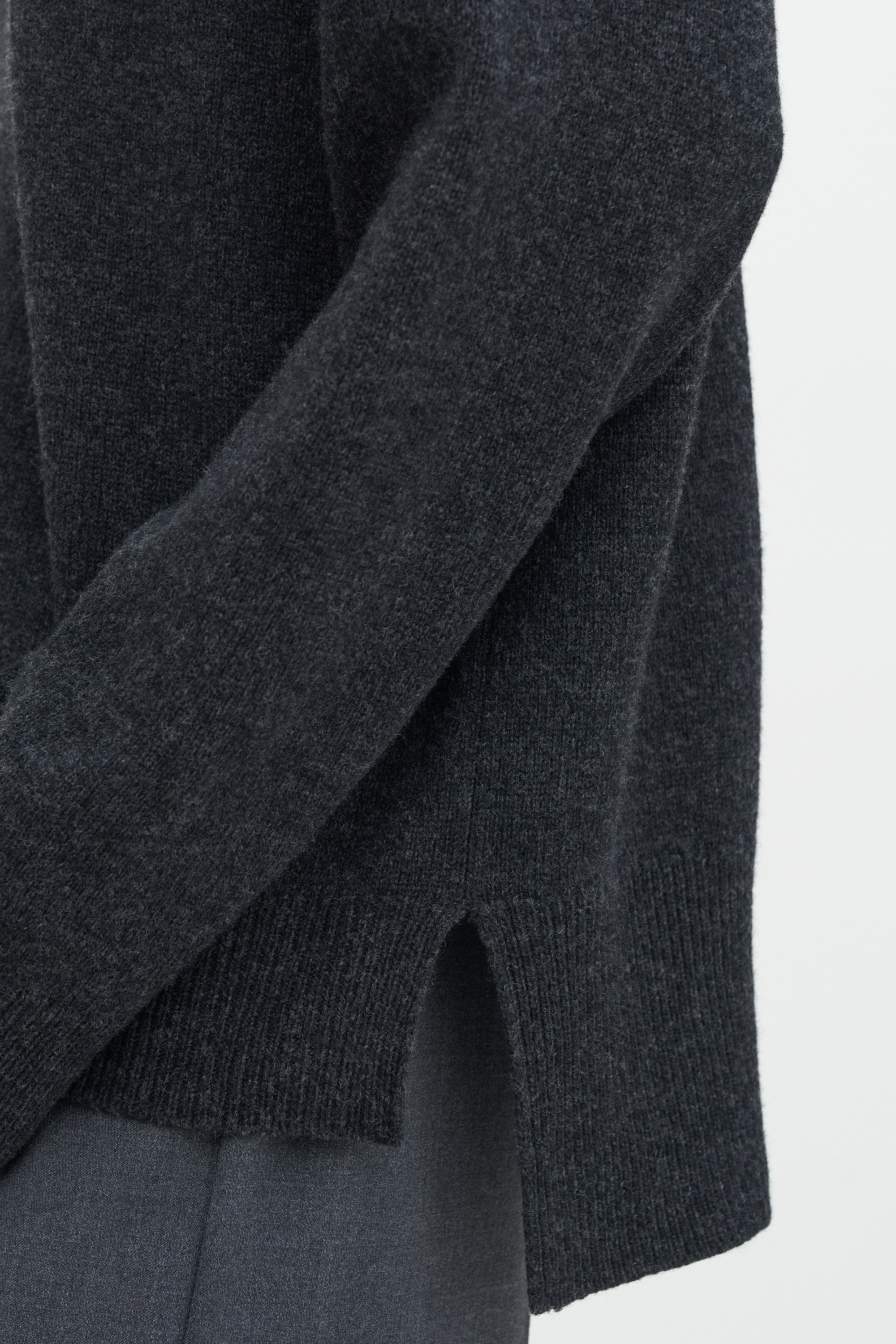 Filippa K Relaxed Turtleneck Sweater In Grey