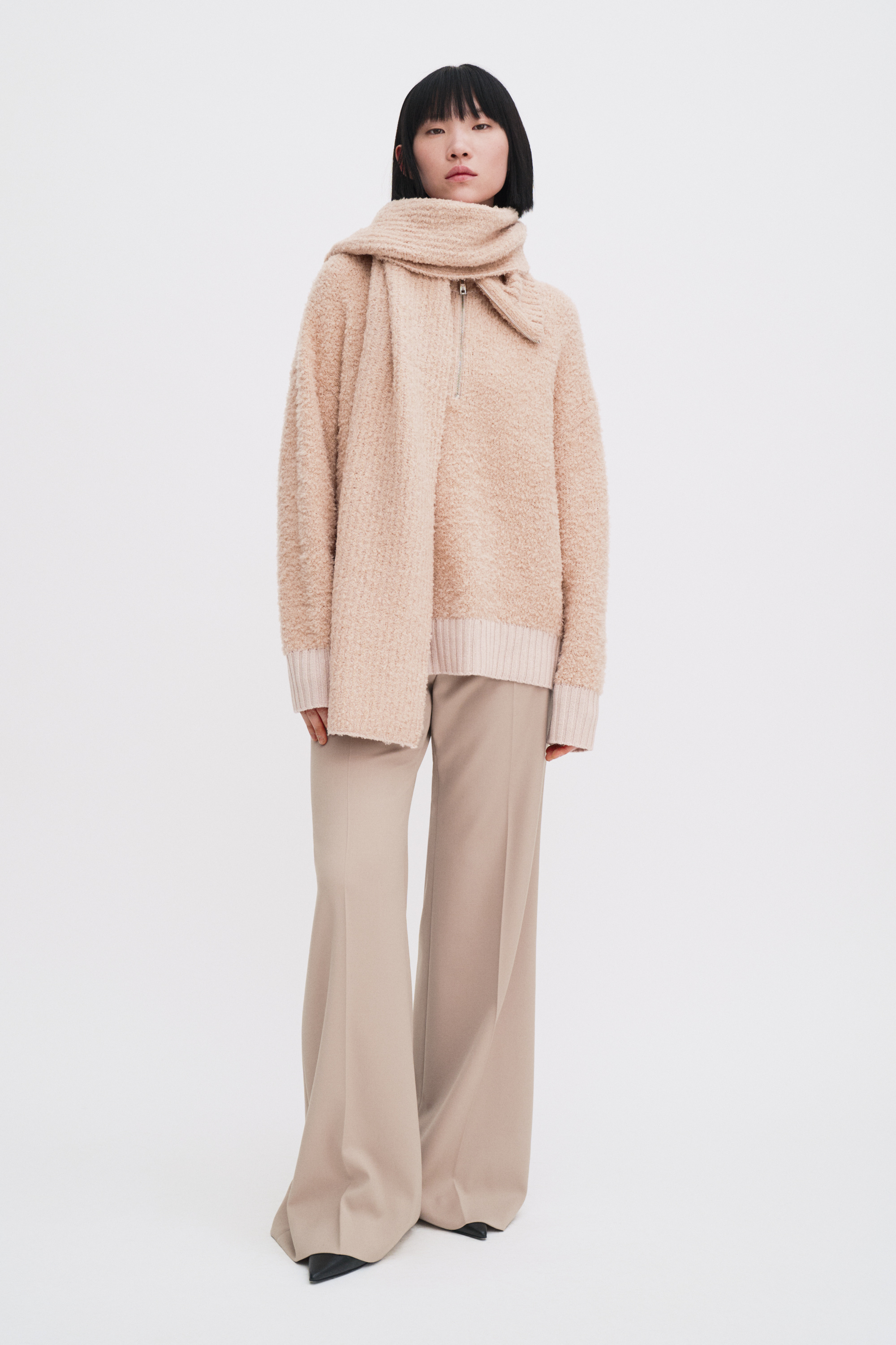 Filippa K Fluffy Scarf In Pink