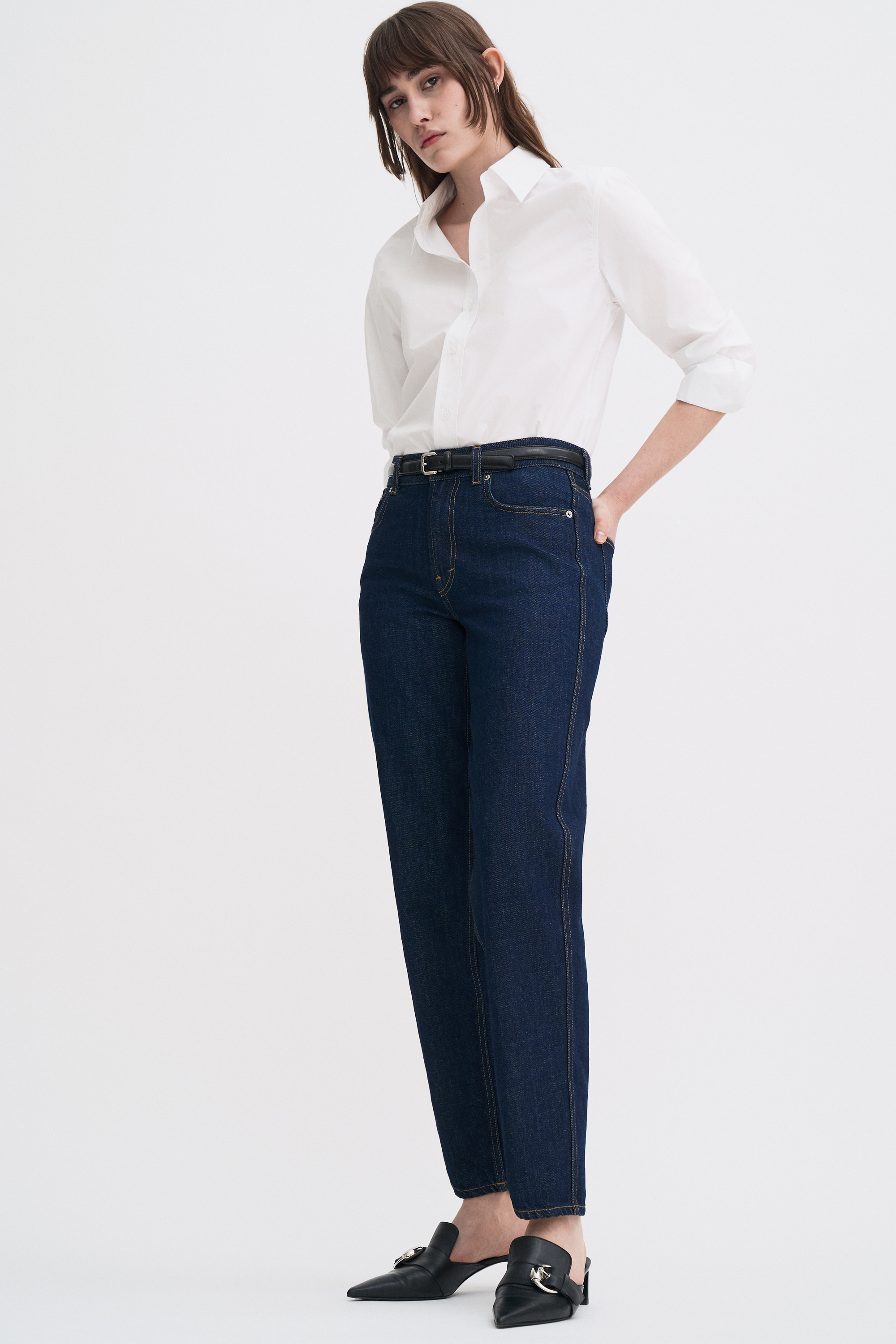 Filippa K Cropped Tapered Jeans In Blue