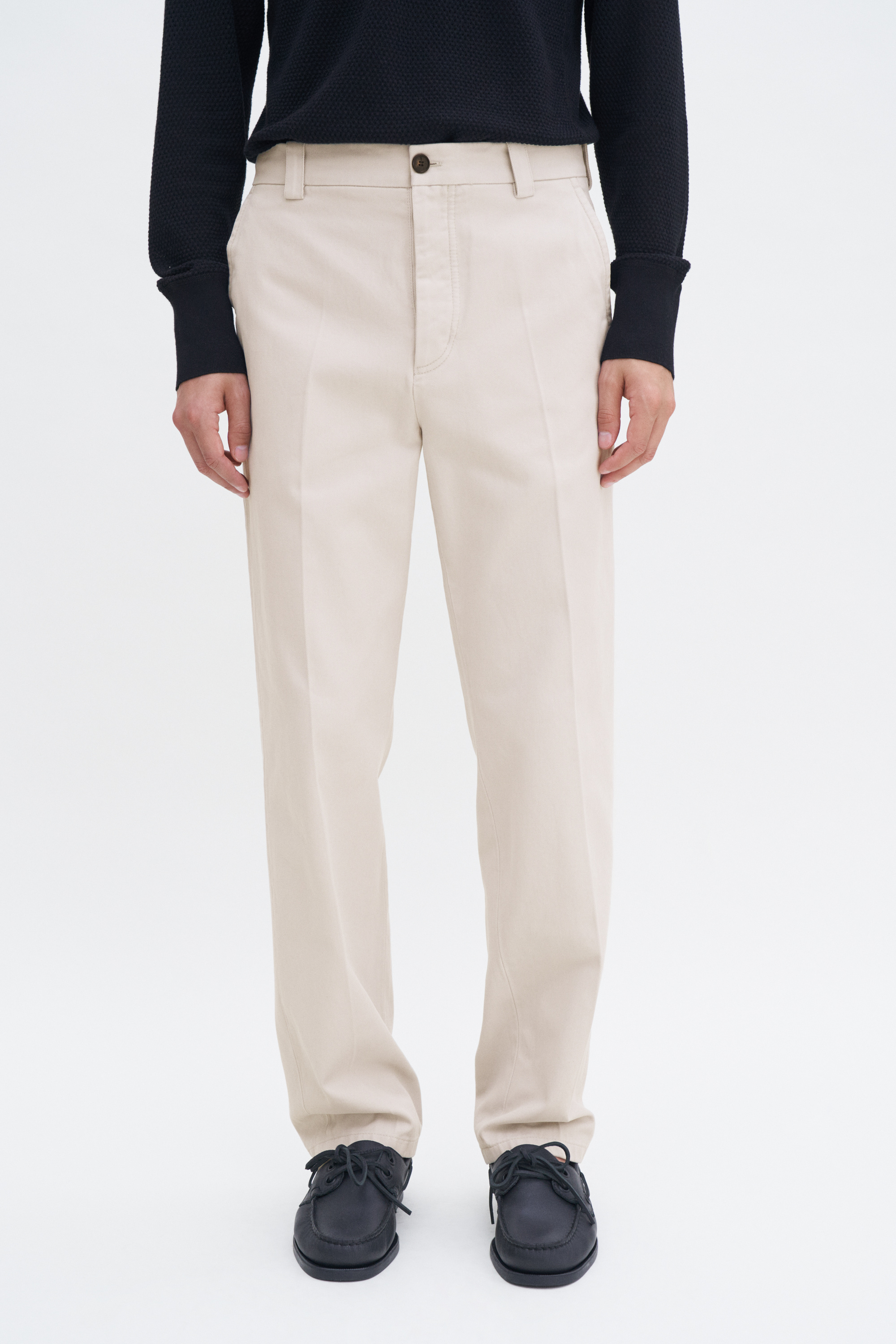 Filippa K Cotton Chino Trouser In Gray
