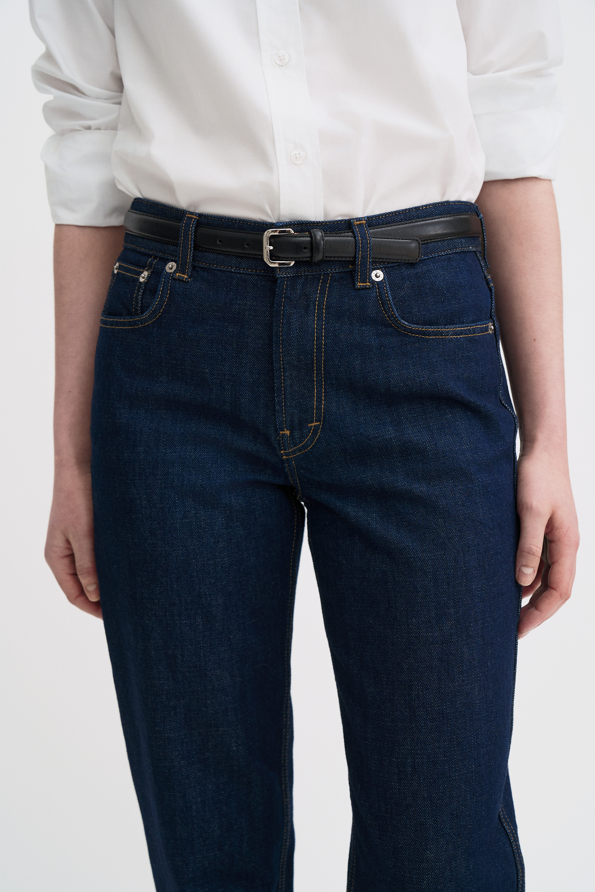 Filippa K Cropped Tapered Jeans In Blue